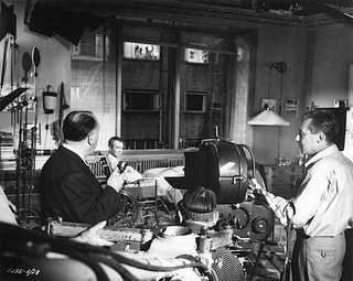 Illustration for article titled Behind the scenes of Alfred Hitchcock’s Rear Window